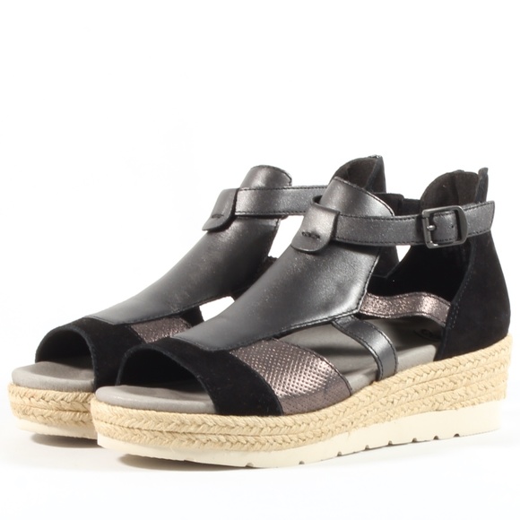 earth jasmine sandal